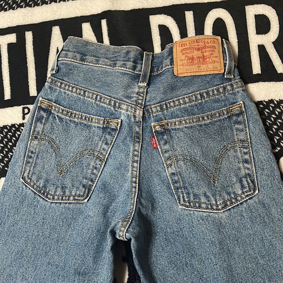 Levi's Other - Levis 550 Vintage Relaxed Fit Jeans